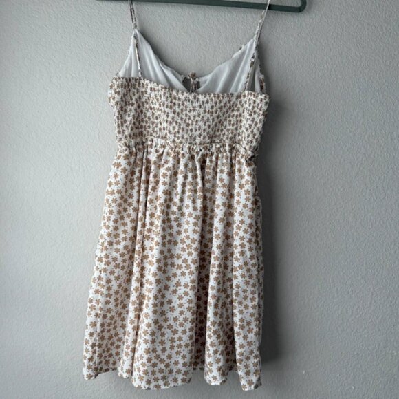 Love Tree brown and cream flowers minidress - Picture 2 of 3
